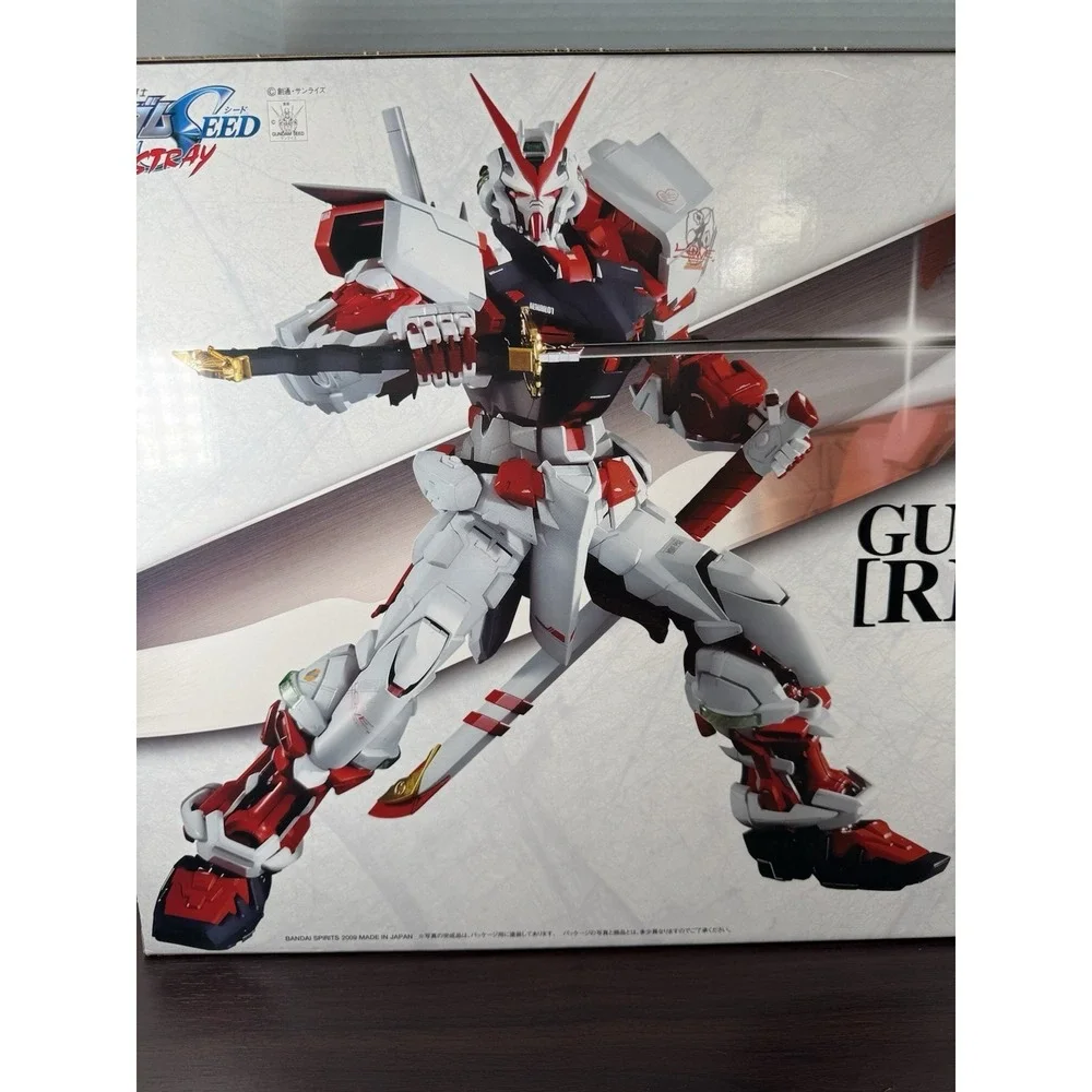 Bandai Perfect‎ Grade 1/60 Scale MBF-P02 Gundam Astray Red Frame Model Kit